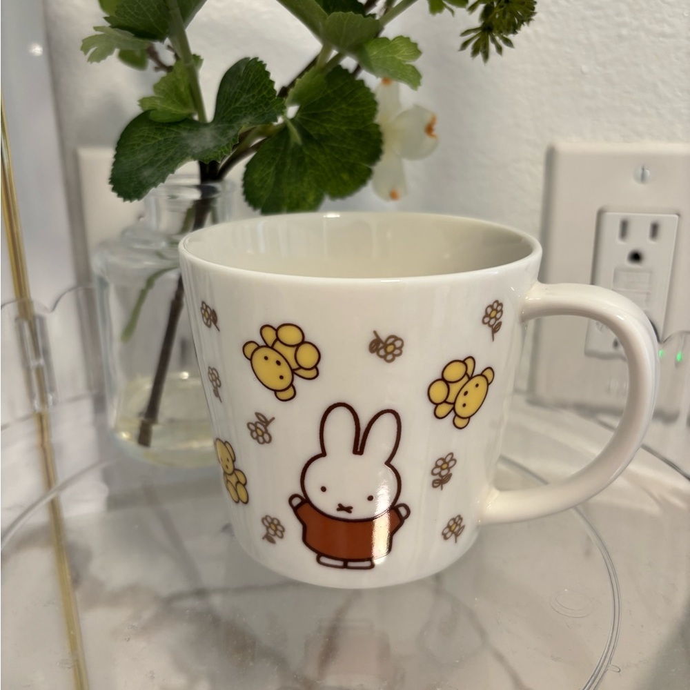 Cute 🐰Miffy & 🧸Teddy Bear and Flowers Mug